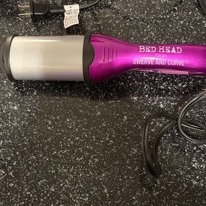 BedHead Swerve and Curve Styler - Pink and Silver